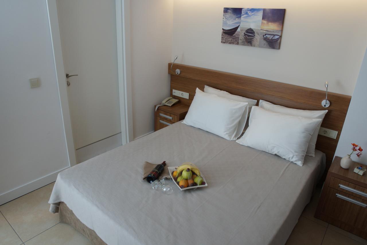 Aria Boutique Hotels Кешме Экстерьер фото